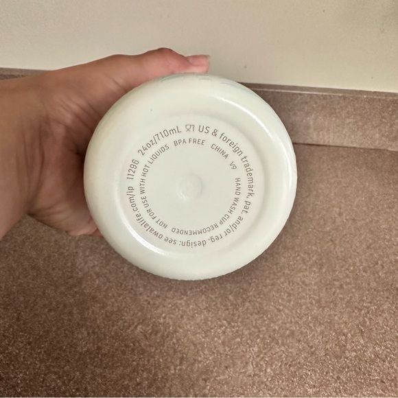 Owala Red White & Boom Glow in the Dark 24 fl oz FreeSip Water Bottle - Picture 9 of 12